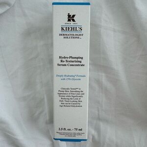 Kiehls hydro-plumping re-texturizing serum concentrate - new in box